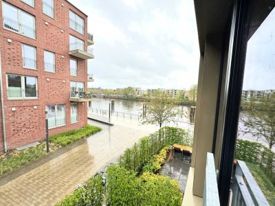 Direkter Wasserblick - 1 Zimmer mit Einbauküche, Parkettboden & Einbauschrank - HAVEKANT