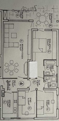Gut gelegene, gepflegte 4,5-Zimmer-Wohnung mit geh. Innenausstattung mit Balkon und EBK