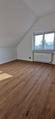 Moderne 4ZW | 93qm | Balkon | 1 km zum S-Bahnhof