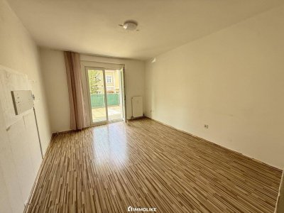 Zentral &amp; mit XL-Terrasse – Renovierte 3-Zimmer-Wohnung mit viel Potenzial in Vöcklabruck