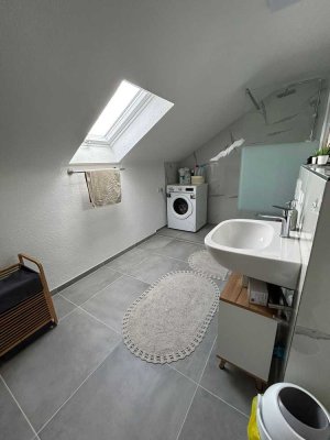 Vermietet wird eine 3 1/2-Zimmer-Wohnung in Eningen unter Achalm