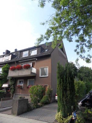 möbiliertes Apartment mit sonnigem Balkon