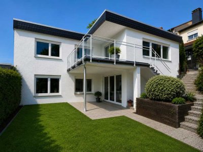 ALLES ECHT: Vollrenoviertes Reihenendhaus mit Feldblick in WI-Breckenheim