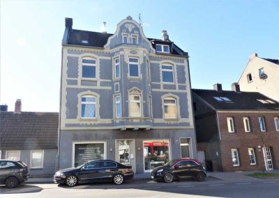 Schöne  Altbauwohnung mit Erker in Do.-Berghofen