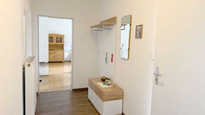 WOLFGANG SODENKAMP /// Großzügige Wohnung mit Terrasse, Garage und viel Komfort