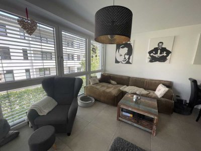 Helle 2-Zimmer-Wohnung mit Balkon