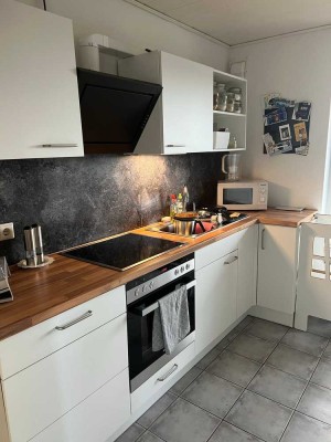 Gepflegte 4-Zimmer Dachgeschosswohnung mit Balkon in Sulzbach am Main