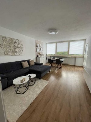 Schöne 3 Zimmerwohnung mit Balkon, EBK und TG am Stadtpark