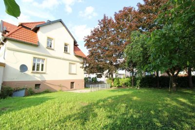 Charmanter Rohdiamant mit Garten in begehrter Vorstadtlage