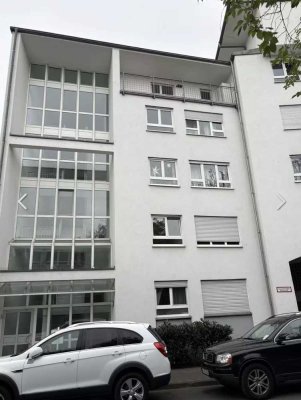 Helle 2-Zimmer-Wohnung (68 m²) mit privatem Garten – Top-Lage in Offenbach am Main