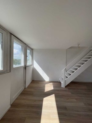 Sanierte 2-Zimmer Wohnung mit Balkon zu vermieten