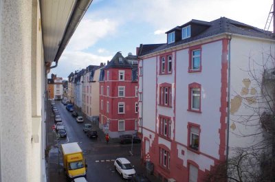 3 Zi.-Whg mit Balkon, Gartenmitbenutzung u. Stellplatz in Rödelheim ab 1.2. oder 1.1.