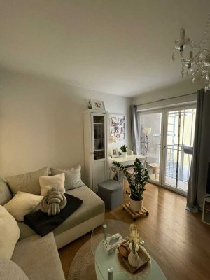 +++ Bestlage Innenstadt - 1,5 Zimmer mit hellem Balkon - Einbauküche - ohne Makler +++