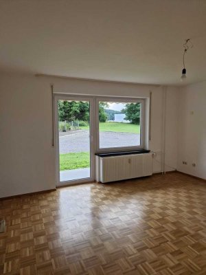 Ruhige, gepflegte 3-Raum-Erdgeschosswohnung mit Balkon und EBK in Pfullendorf