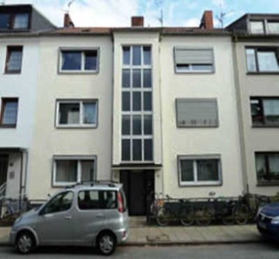 Erstbezug nach Sanierung - 2 Zim EBK Balkon WG-geeignet Neustadt