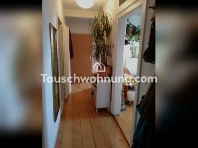Tauschwohnung: Helle 3 Zimmer Altbauwohnung gegen 3-4 Zimmer oder Haus