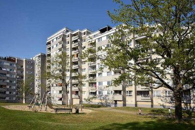 Helle Wohnung mit Balkon und Essbereich // 4.OG Wohnung 1