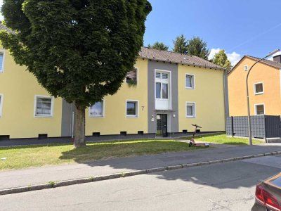 Hier wird komplett neu renoviert incl. neuem Duschbad