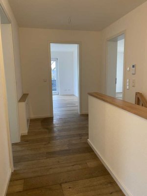 Exklusive 4-Zimmer Erdgeschosswohnung mit Garten