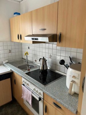 Freundliche und gepflegte 2,5-Zimmer-Wohnung mit gehobener Innenausstattung in Offenbach