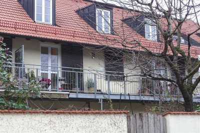 Besondere, freie 2-Zi.-Altbau- Whg. in München Bogenhausen