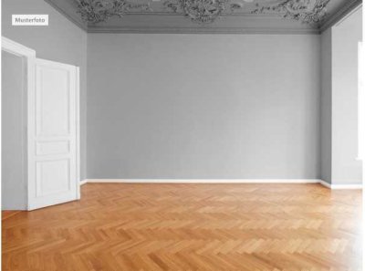 Provi frei 3 Zimmer - Wohnung mit Loggia