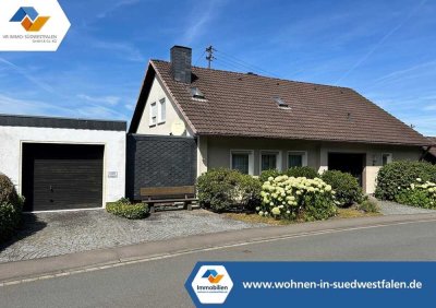 VR IMMO: Netphen, großzügiges Einfamilienhaus mit Einliegerwohnung in unverbaubarer Toplage!
