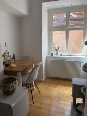 Charmante Altbauwohnung in der Regensburger Innenstadt