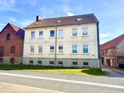 attraktives Mehrfamilienhaus in Ostingersleben - großzügiges Grundstück, umfassend saniert