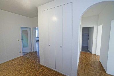 Schöne, komplett renovierte 3-Zimmer-Wohnung mit 2 Loggien und bester Aussicht, Hagen-Hohenlimburg