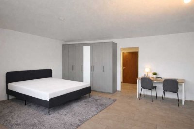 Möbliertes Apartment mit Balkon in Frankfurt-Nied