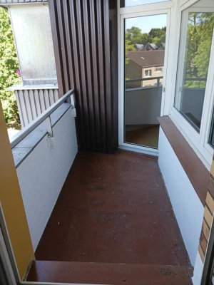 Singlewohnung frei! Geräumige und helle 1-Zimmer-Wohnung mit Balkon