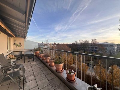 Großzügige 3-Zimmer-Dachterrassen-Wohnung mit 180°-Blick und umliegender Parkanlage!