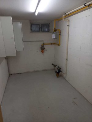 Preiswerte, vollständig renovierte 4-Zimmer-Doppelhaushälfte in Zimmernsupra