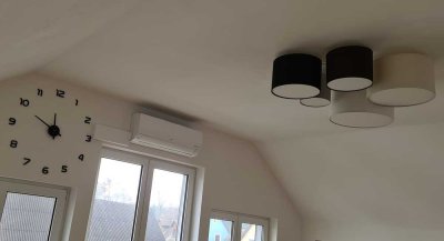 teilmöblierte DG-Wohnung mit Klimaanlage für 1 Person