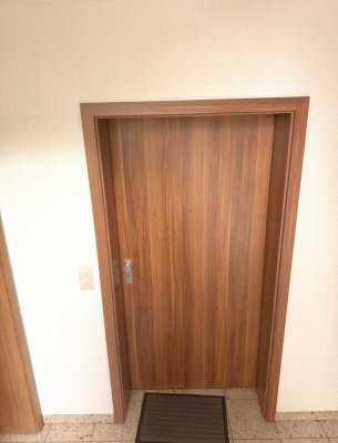 Sanierungsbedürftig! 1-Zimmer-Eigentumswohnung mit Balkon und Tiefgaragenstellplatz