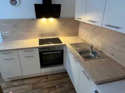 Gemütliche 2 Zimmer Wohnung mit neuer EBK in Plauen ab Juli