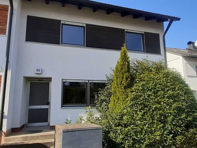 Großzügige Doppelhaushälfte in guter Stadtrandlage