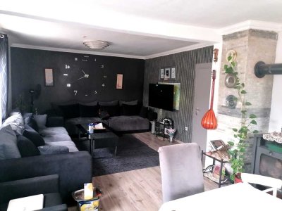 Attraktives Mehrfamilienhaus mit Gewerbefläche und Werkstatt in Altenglan.
