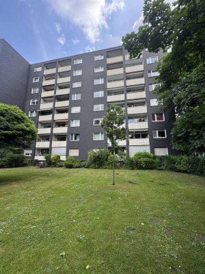 Gepflegte Eigentumswohnung in Duisburg-Wedau mit Aufzug und Loggia
