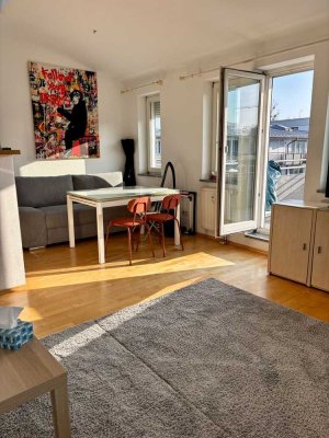 Sonnige möblierte 2-Zimmer Dachterrassen Wohnung München-Forstenried