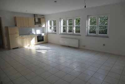 Großzügige 1 ZW in Rumpenheim mit EBK