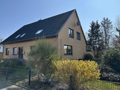 Großzügiges Zweifamilienhaus auf attraktivem Grundstück