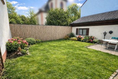 Wohnen mit Charme und Potenzial – Einfamilienhaus mit Garten und Garage