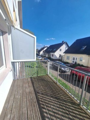 2 Kaltmieten frei bei Eigenrenovierung -  3 ZKB Erdgeschosswohnung mit Balkon