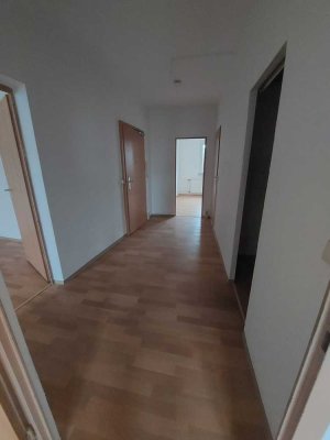 Gemütliche 3 Zimmer Wohnung in Gera-Lusan mit schönem Balkon