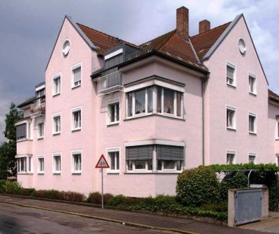 Schwandorf . 2 Zimmer-Wohnung im 1. OG mit Aufzug - nur für Senioren mit WBS Stufe I