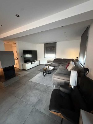 Luxuriöse 3-Zimmer Wohnung mit Balkon in Baden-Baden Sandweier