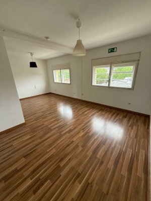 Sanierte 4-Raum-Wohnung in Kaiserslautern