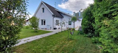 Der Sommer kann kommen -AUSBAU möglich- großes Grundstück!